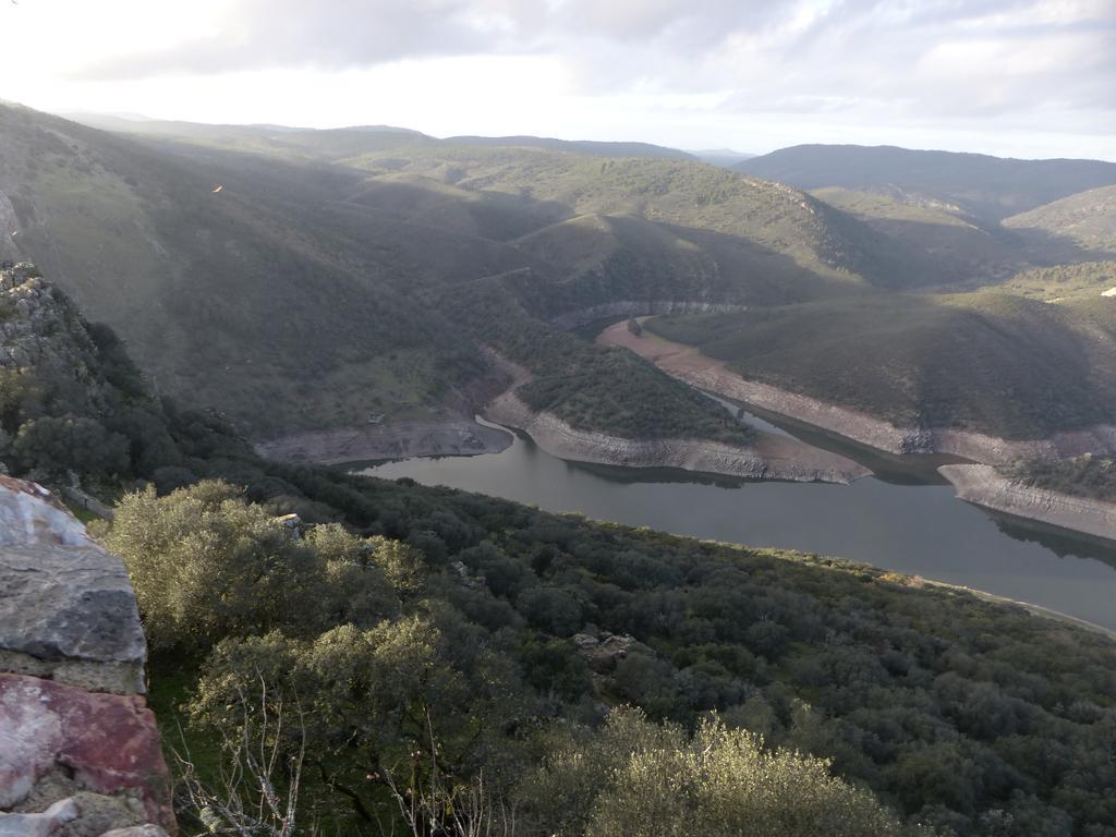 Гостевой дом Casa Rural Pena Falcon Торрехон-эль-Рубио Экстерьер фото